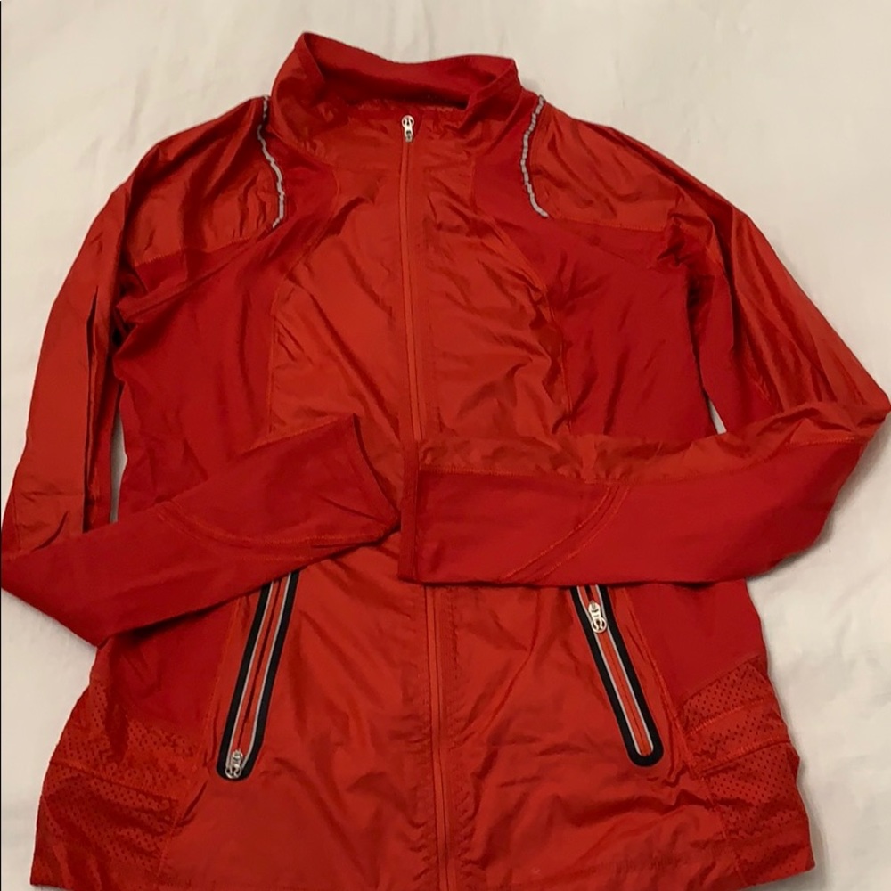COPY - Lululemon windbreaker
